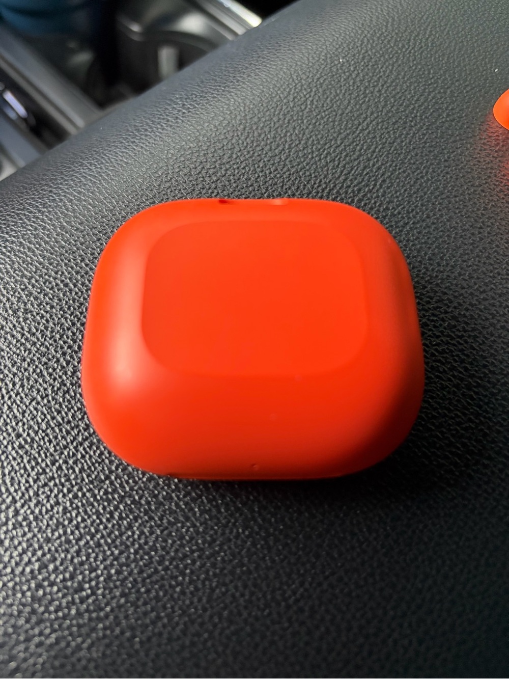 Powerbeats Fit P - Spark Orange + Excellent Condition - Picture 3 of 5